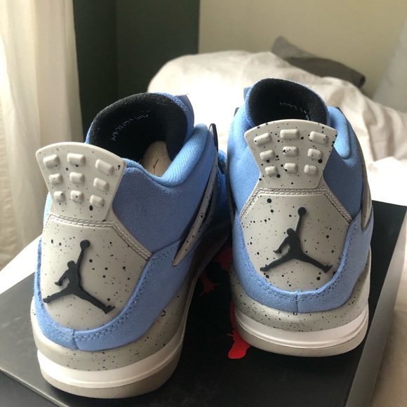 Jordan 4 UNC - Picture 4 of 4